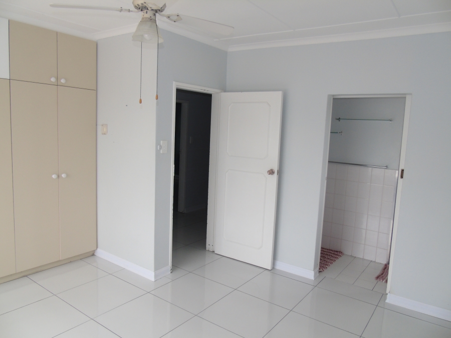 To Let 3 Bedroom Property for Rent in Nahoon Valley Park Eastern Cape